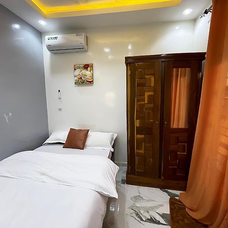 Gandigal Villa Adja Nafy A Saly מראה חיצוני תמונה