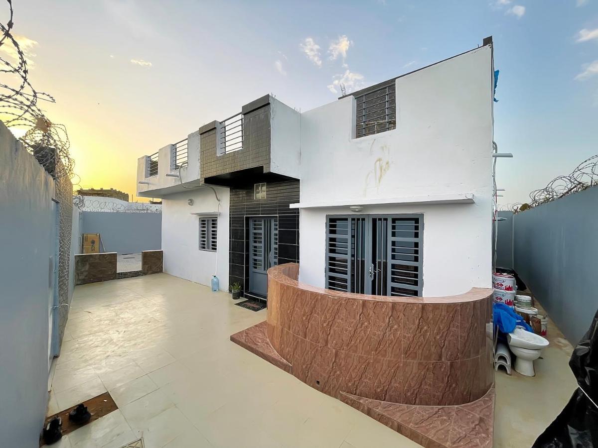 Gandigal Villa Adja Nafy A Saly מראה חיצוני תמונה